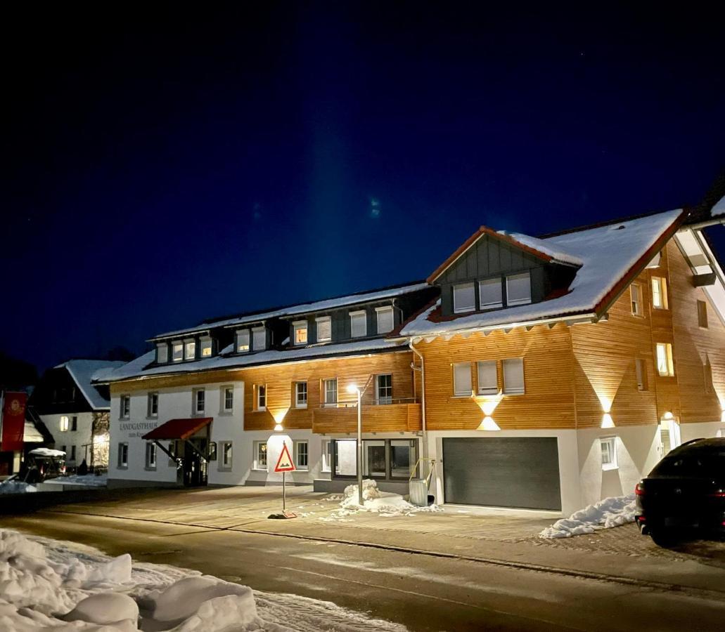 Landgasthaus Zum Kreuz Gbr Isny im Allgäu Exterior foto